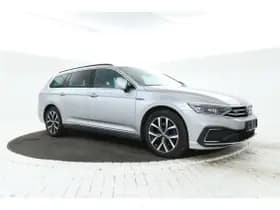 Volkswagen Passat thumbnail 46