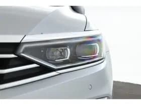 Volkswagen Passat thumbnail 48