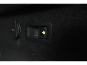 Volkswagen Passat thumbnail 54