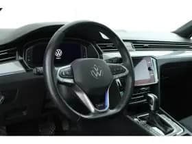 Volkswagen Passat thumbnail 55
