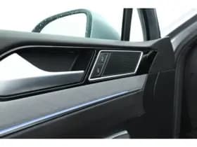 Volkswagen Passat thumbnail 57