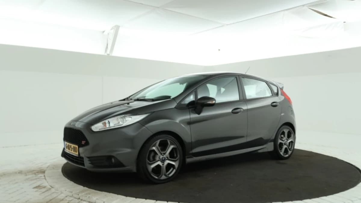 Ford Fiesta — foto 1