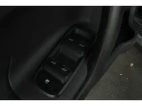 Ford Fiesta thumbnail 12