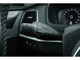 Volvo XC90 thumbnail 23