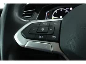 Volkswagen Passat thumbnail 21