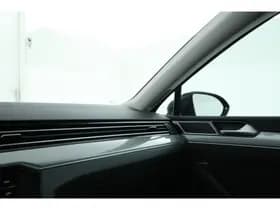 Volkswagen Passat thumbnail 35