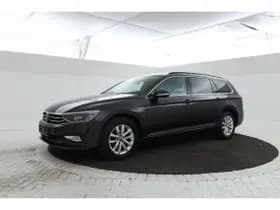 Volkswagen Passat thumbnail 38
