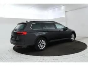 Volkswagen Passat thumbnail 39