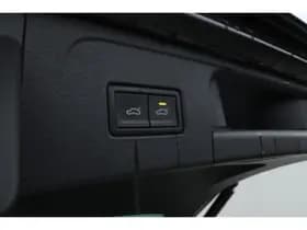 Volkswagen Passat thumbnail 47