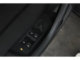 Volkswagen Passat thumbnail 52