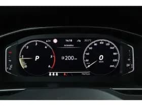 Volkswagen Passat thumbnail 57