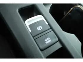 Volkswagen Passat thumbnail 71