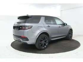 Land Rover Discovery Sport thumbnail 2