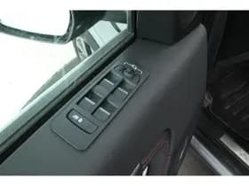 Land Rover Discovery Sport thumbnail 17