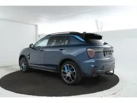 Lynk & Co 01 thumbnail 3