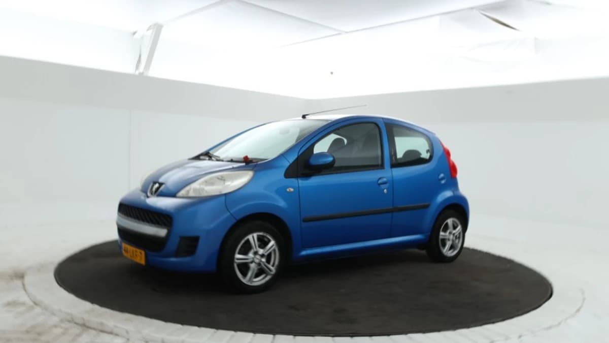 Peugeot 107 — foto 1