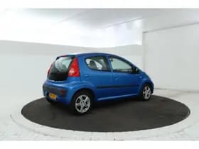 Peugeot 107 thumbnail 3