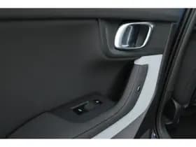 Polestar 2 thumbnail 34