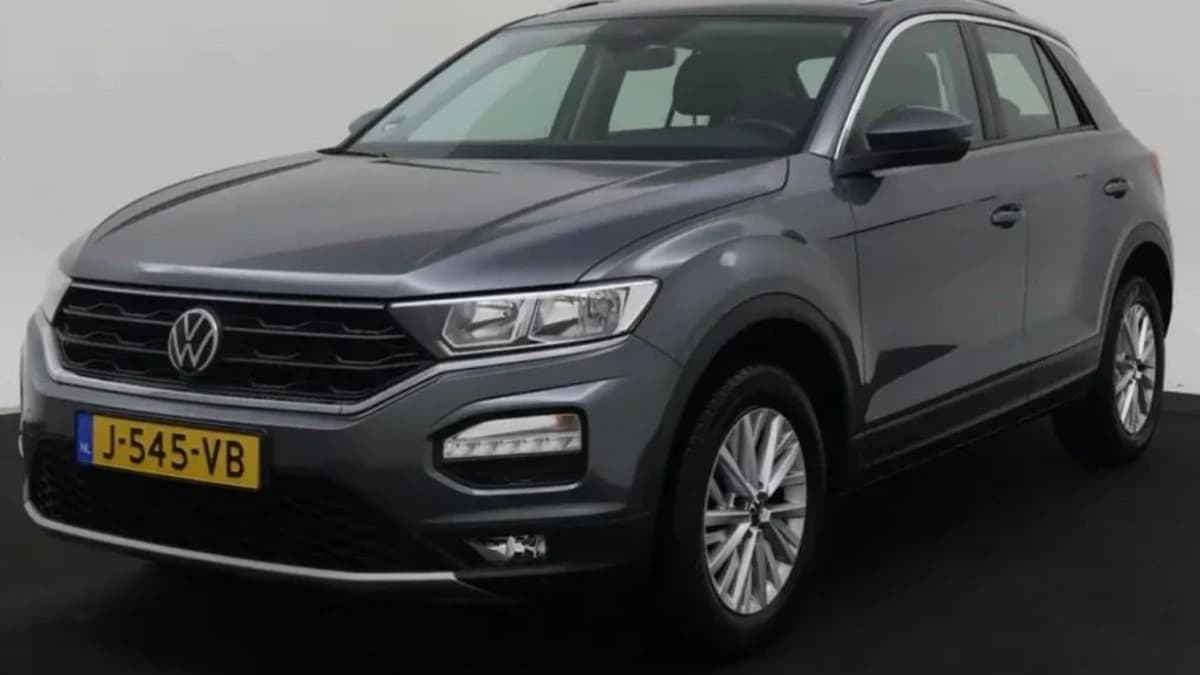 Volkswagen T-Roc — foto 1