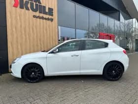 Alfa Romeo Giulietta thumbnail 2
