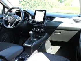 Renault Captur thumbnail 15