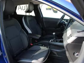 Renault Captur thumbnail 16