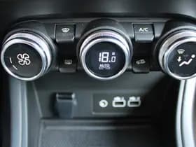 Renault Captur thumbnail 28