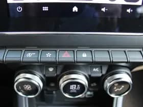 Renault Captur thumbnail 29