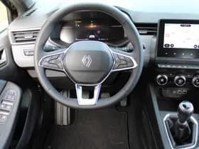 Renault Clio thumbnail 22