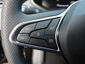 Renault Clio thumbnail 24