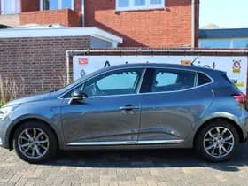 Renault Clio thumbnail 3
