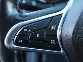 Renault Clio thumbnail 22