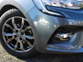 Renault Clio thumbnail 6
