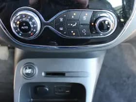 Renault Captur thumbnail 24