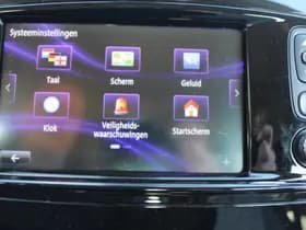 Renault Captur thumbnail 31