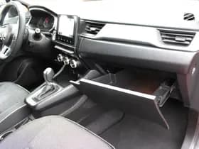 Renault Captur thumbnail 16
