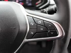 Renault Captur thumbnail 26