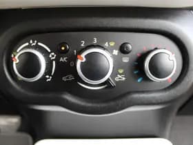 Renault Twingo thumbnail 26