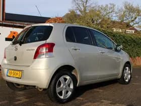 Daihatsu CHARADE thumbnail 9