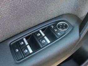 Renault Captur thumbnail 18