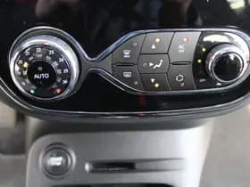 Renault Captur thumbnail 27