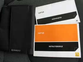 Renault Captur thumbnail 32