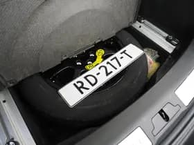 Land Rover Range Rover Velar thumbnail 40