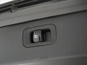 Mercedes-Benz C-Klasse Estate 300 e Avantgarde thumbnail 39