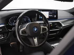 BMW 5 Serie Touring 520e M Sport Shadow thumbnail 18