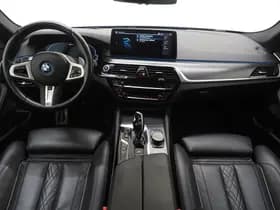 BMW 5 Serie Touring 520e M Sport Shadow thumbnail 5