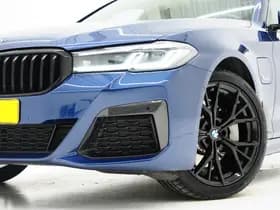 BMW 5 Serie Touring 520e M Sport Shadow thumbnail 6