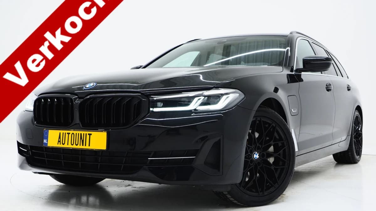 BMW 5 Serie Touring 530e xDrive Full Black — foto 1