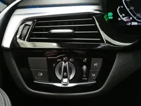 BMW 5 Serie Touring 530e xDrive Full Black thumbnail 20