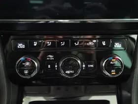 Škoda Superb Combi 1.4 TSI iV Laurin & Klement thumbnail 36